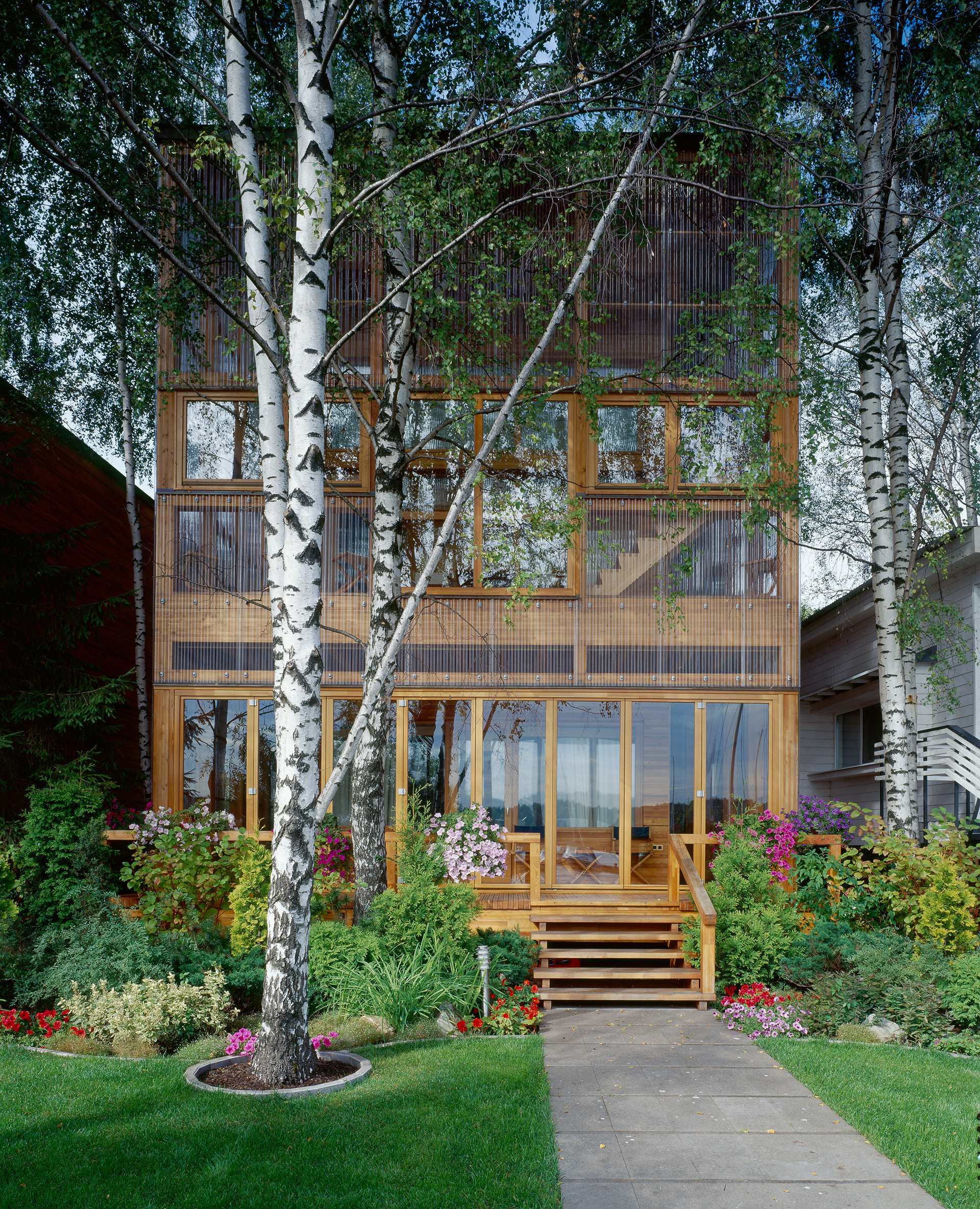 Дом с причалом